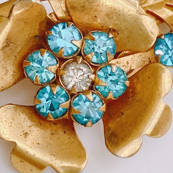 VTG 1940s Blue Rhinestone Gold Tone Floral Leaf Layered Mid Century Brooch Pin - Picture 4 of 10